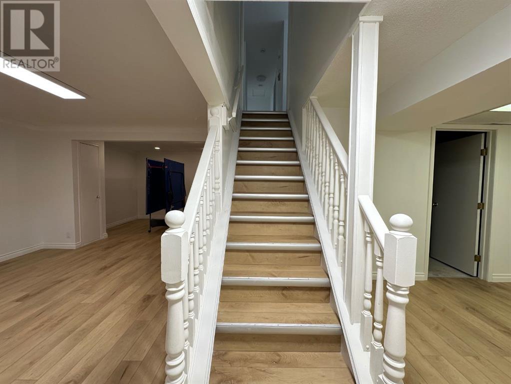 Single Family House Bungalow for Sale in  Macewan Drive NW MacEwan Glen Calgary 