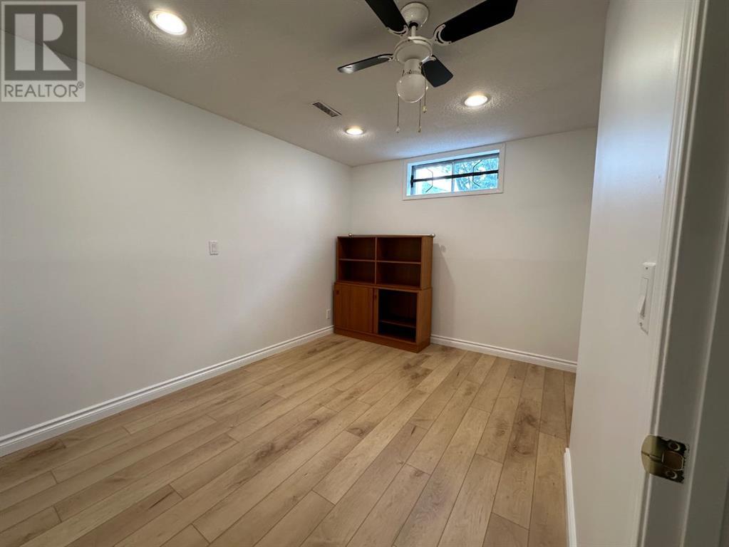 Single Family House Bungalow for Sale in  Macewan Drive NW MacEwan Glen Calgary 