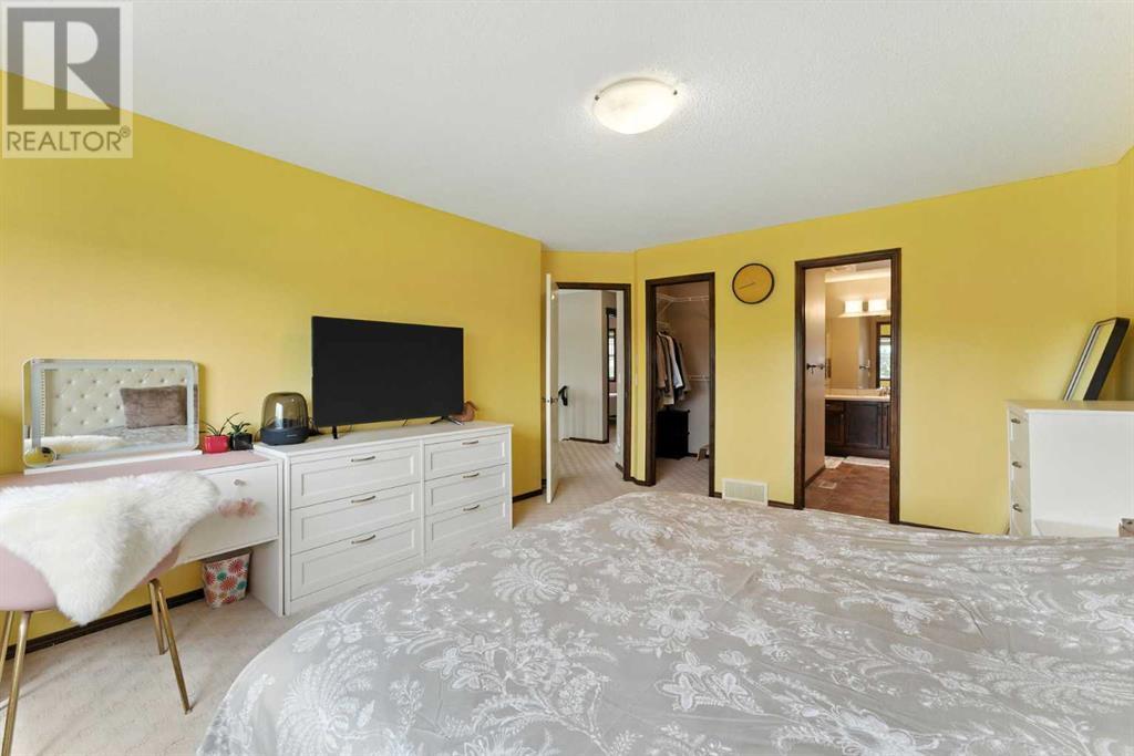 Single Family House for Sale in  Chaparral Valley Terrace SE Chaparral Calgary 
