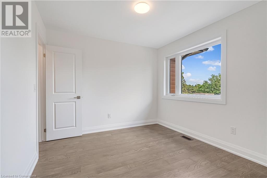 Photo 18 of 2154 Walkers Line Unit 6, Burlington ON