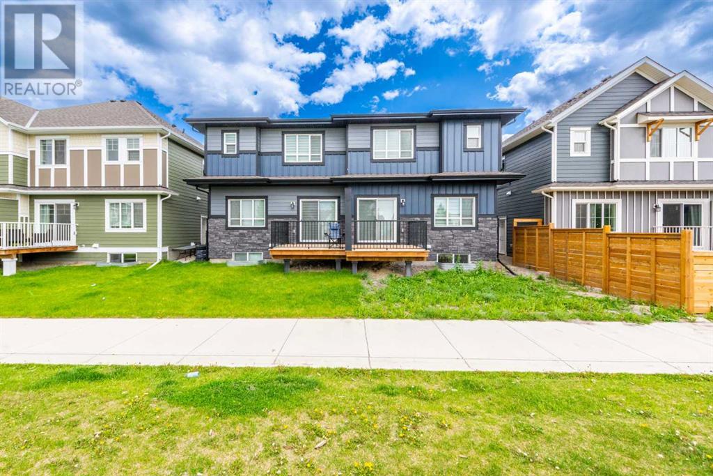 Single Family House for Sale in  Walcrest Lane SE Walden Calgary 