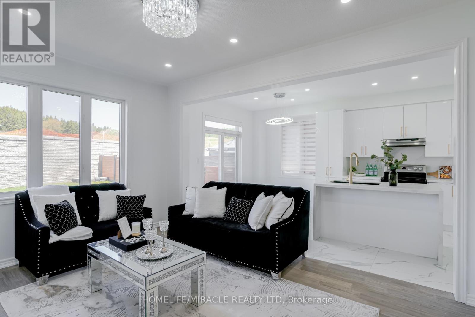 Photo 38 of 69 Sutcliffe Way, New Tecumseth ON