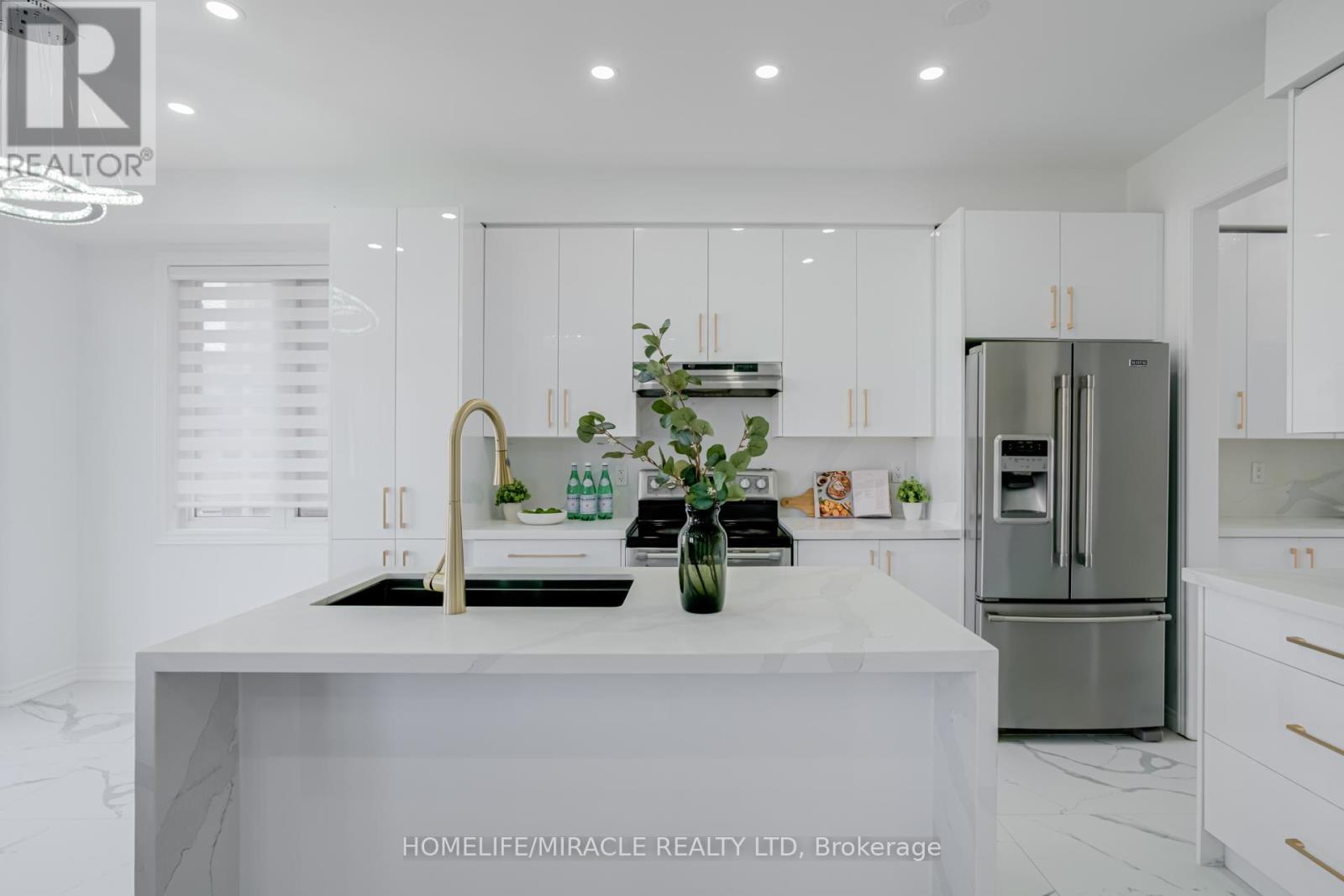 Photo 40 of 69 Sutcliffe Way, New Tecumseth ON