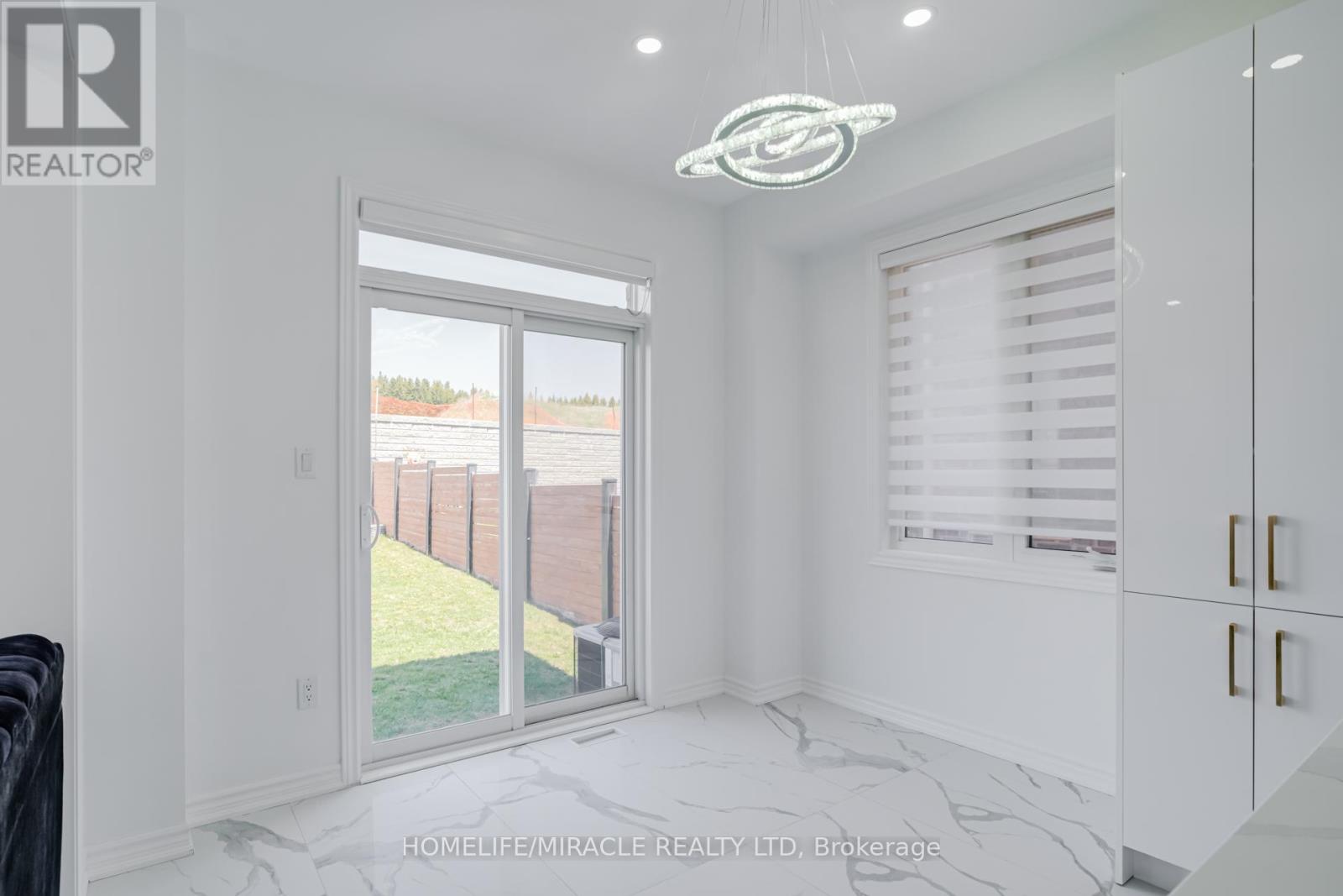 Photo 48 of 69 Sutcliffe Way, New Tecumseth ON
