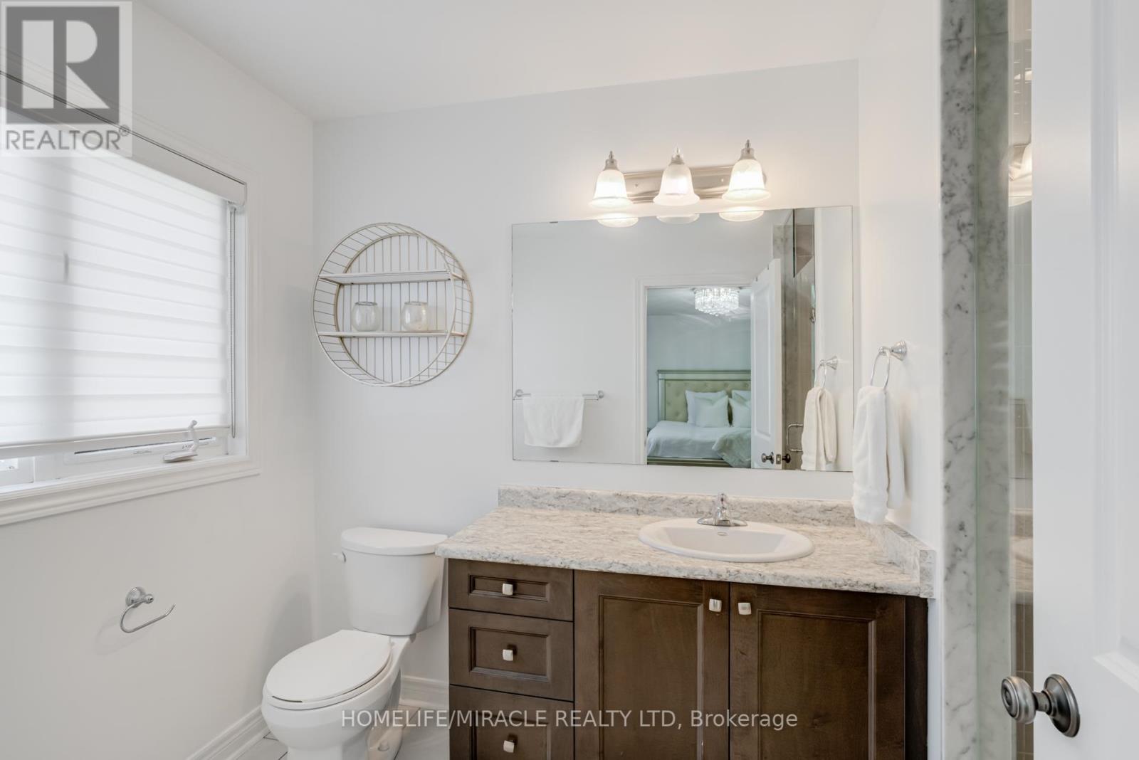 Photo 7 of 69 Sutcliffe Way, New Tecumseth ON