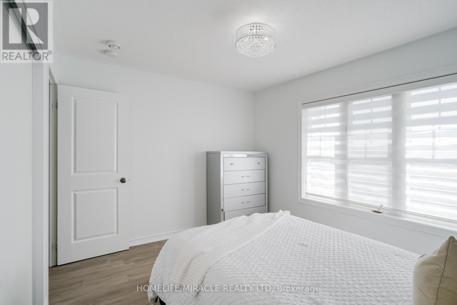 Photo 37 of 69 Sutcliffe Way, New Tecumseth ON