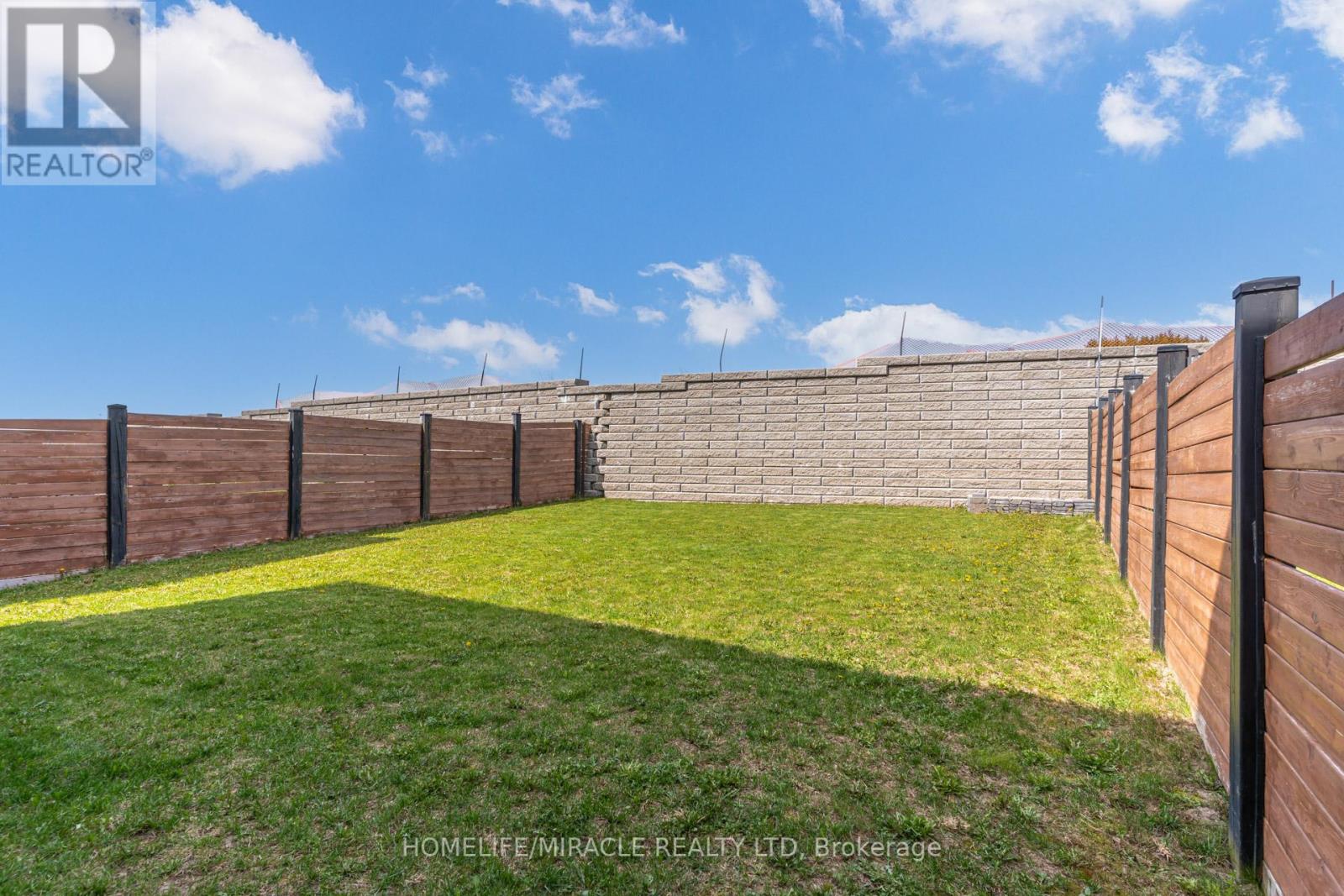 Photo 46 of 69 Sutcliffe Way, New Tecumseth ON