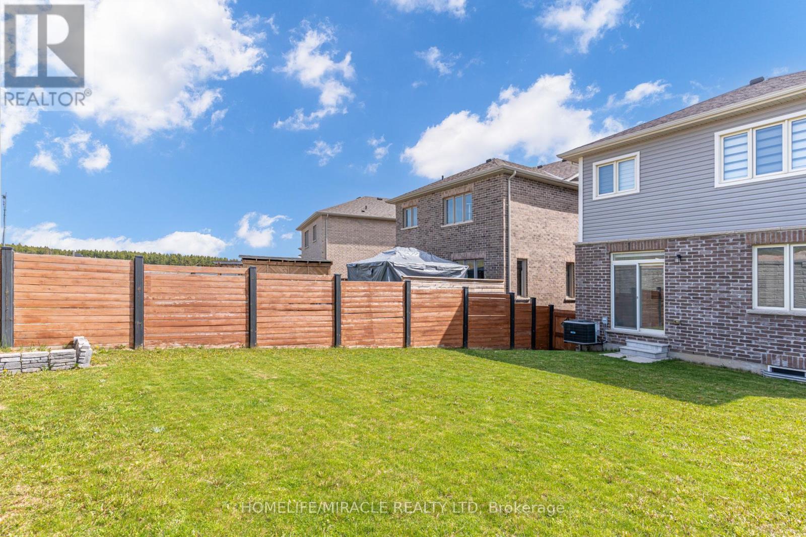 Photo 33 of 69 Sutcliffe Way, New Tecumseth ON