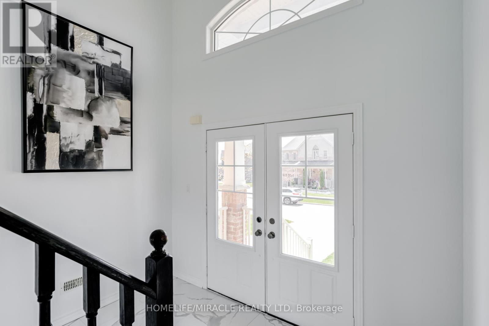Photo 26 of 69 Sutcliffe Way, New Tecumseth ON