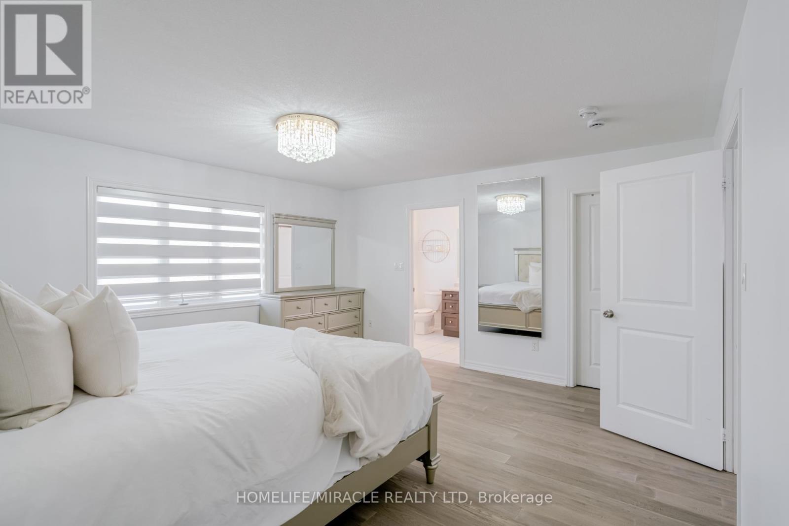 Photo 35 of 69 Sutcliffe Way, New Tecumseth ON
