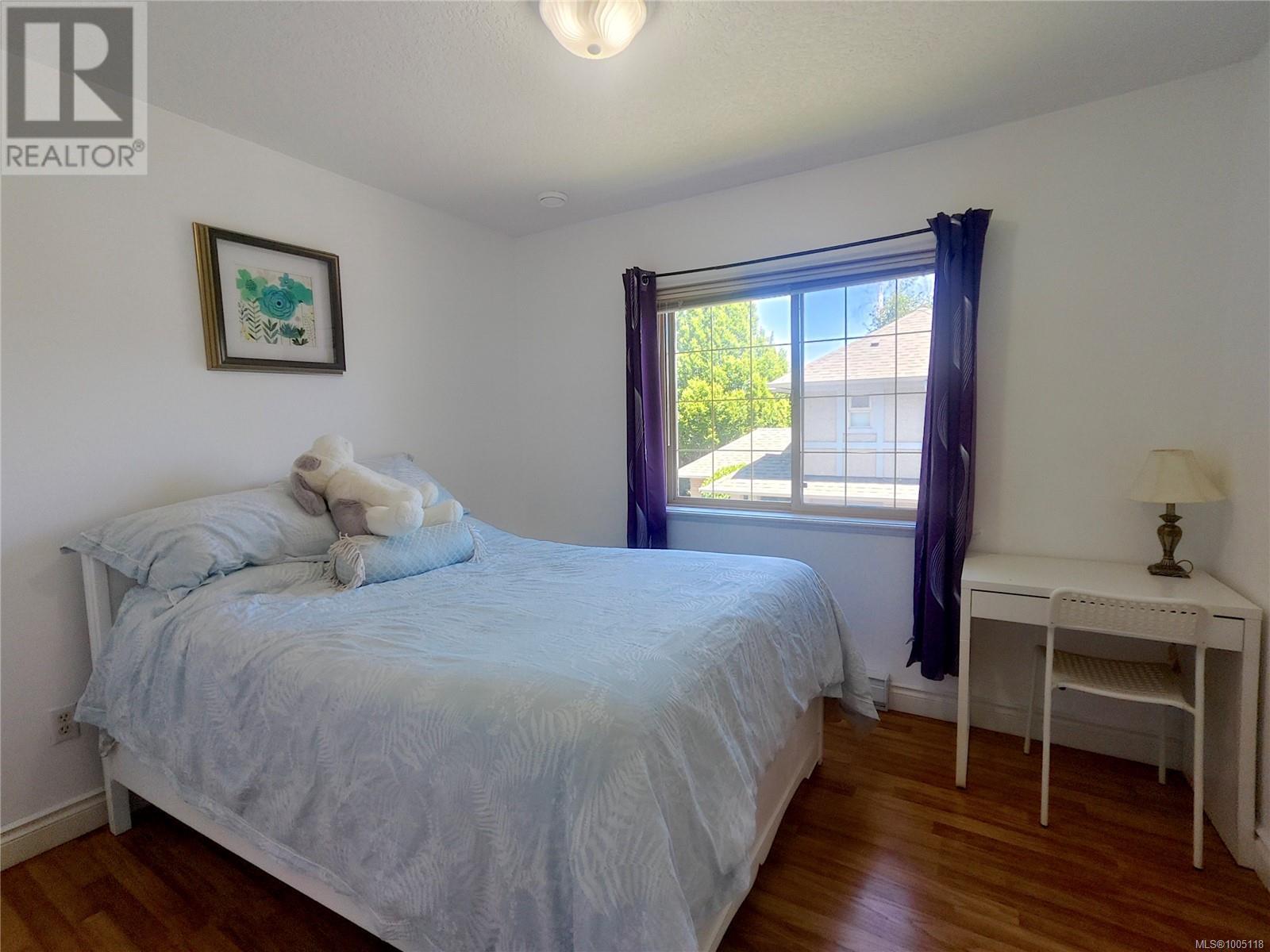 #2 1809 MCKENZIE AVE - Image 19