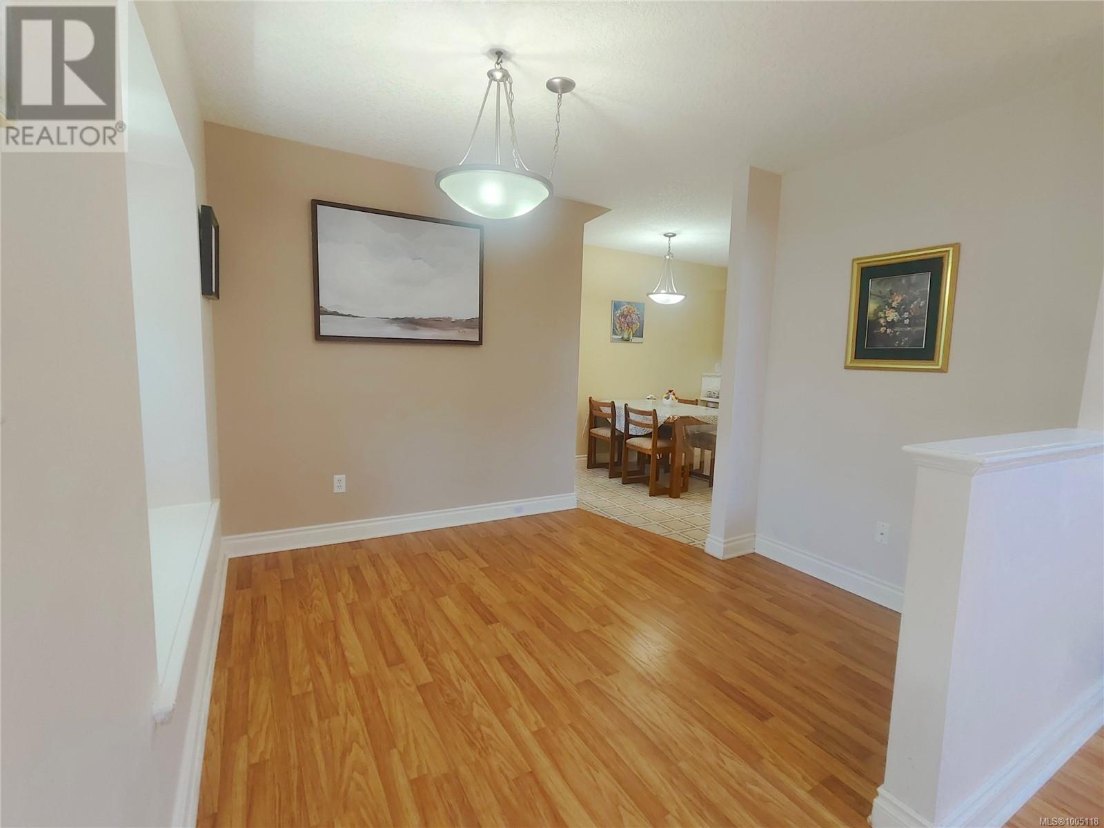 #2 1809 MCKENZIE AVE - Image 6