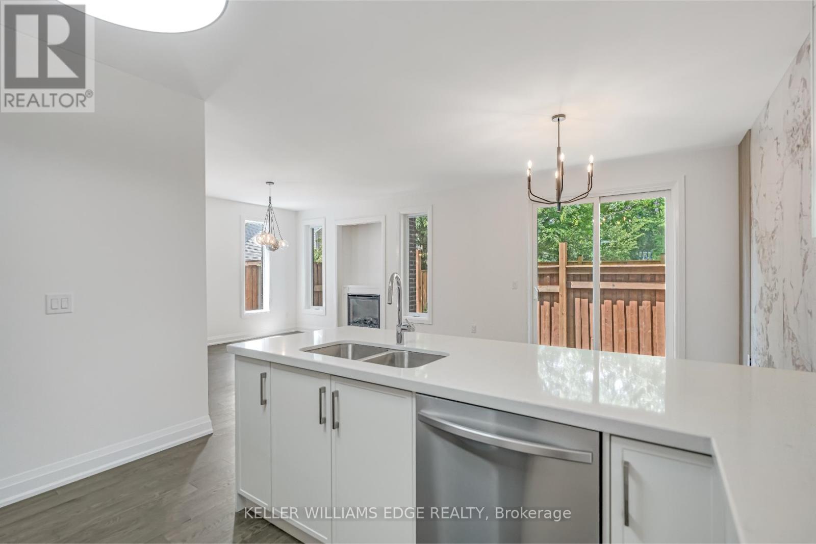 Photo 14 of 6 2154 Walkers Line, Burlington ON