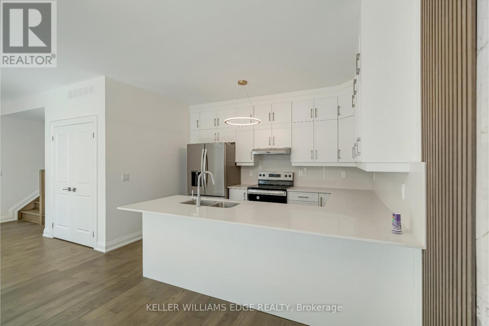 Photo 17 of 1 2154 Walkers Line, Burlington ON