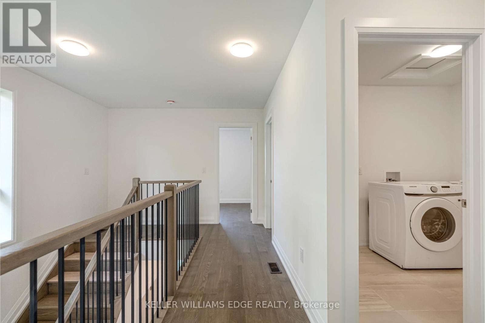 Photo 5 of 1 2154 Walkers Line, Burlington ON