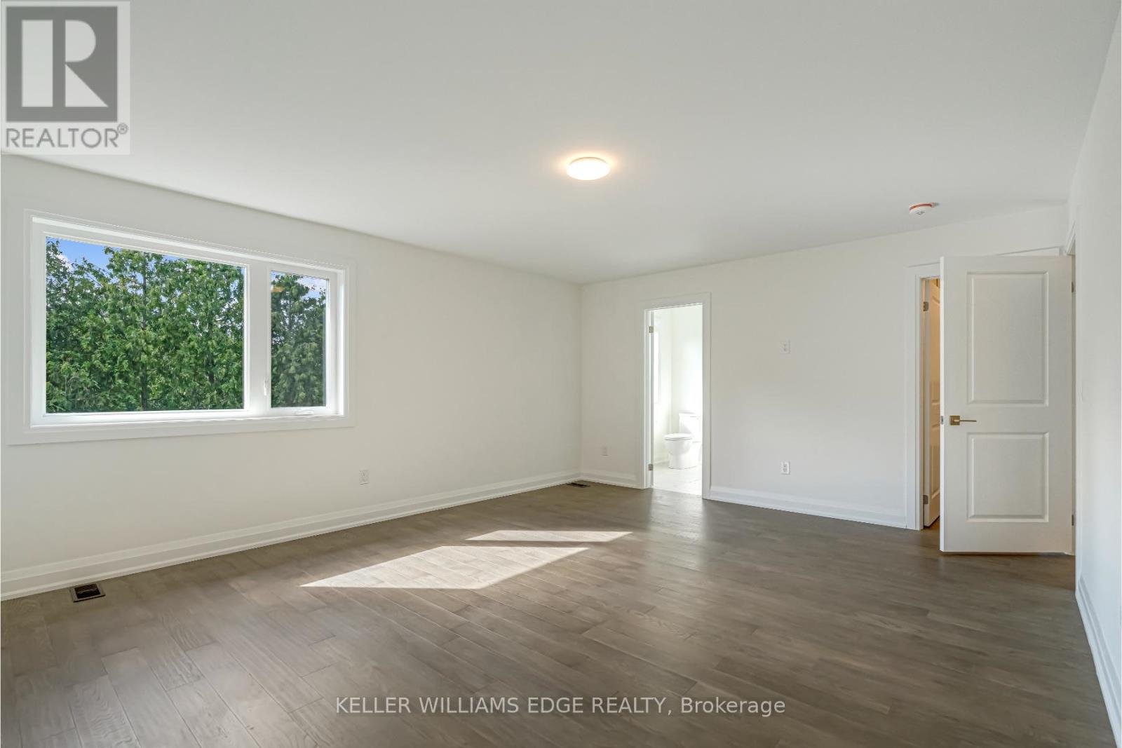 Photo 29 of 1 2154 Walkers Line, Burlington ON