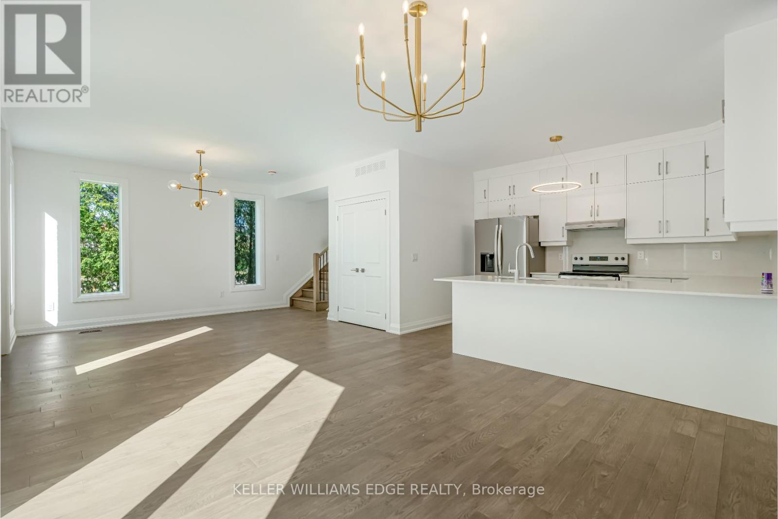Photo 19 of 1 2154 Walkers Line, Burlington ON