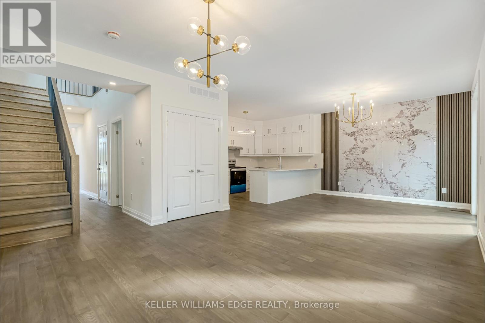 Photo 22 of 1 2154 Walkers Line, Burlington ON
