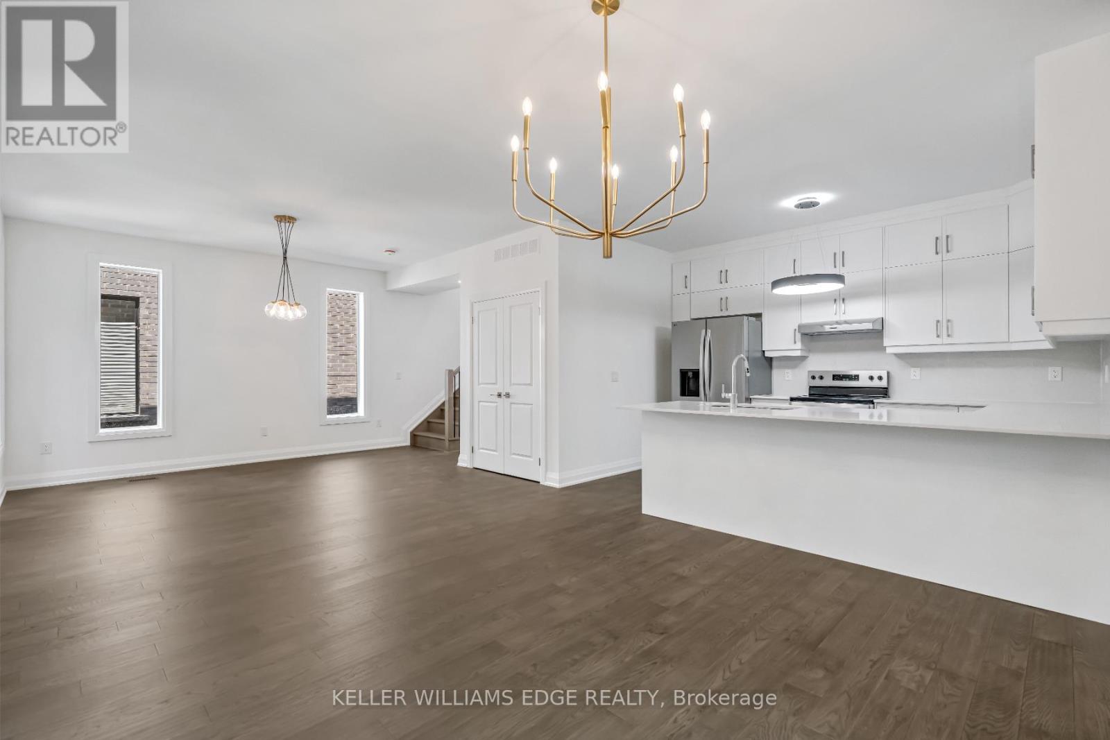 Photo 17 of 4 2154 Walkers Line, Burlington ON
