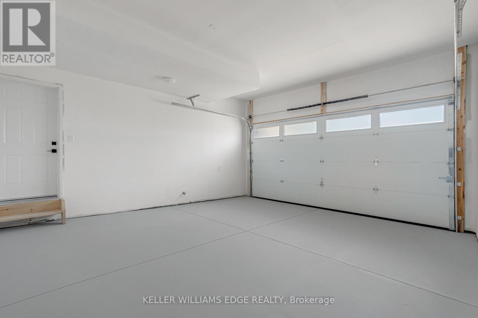 Photo 19 of 4 2154 Walkers Line, Burlington ON
