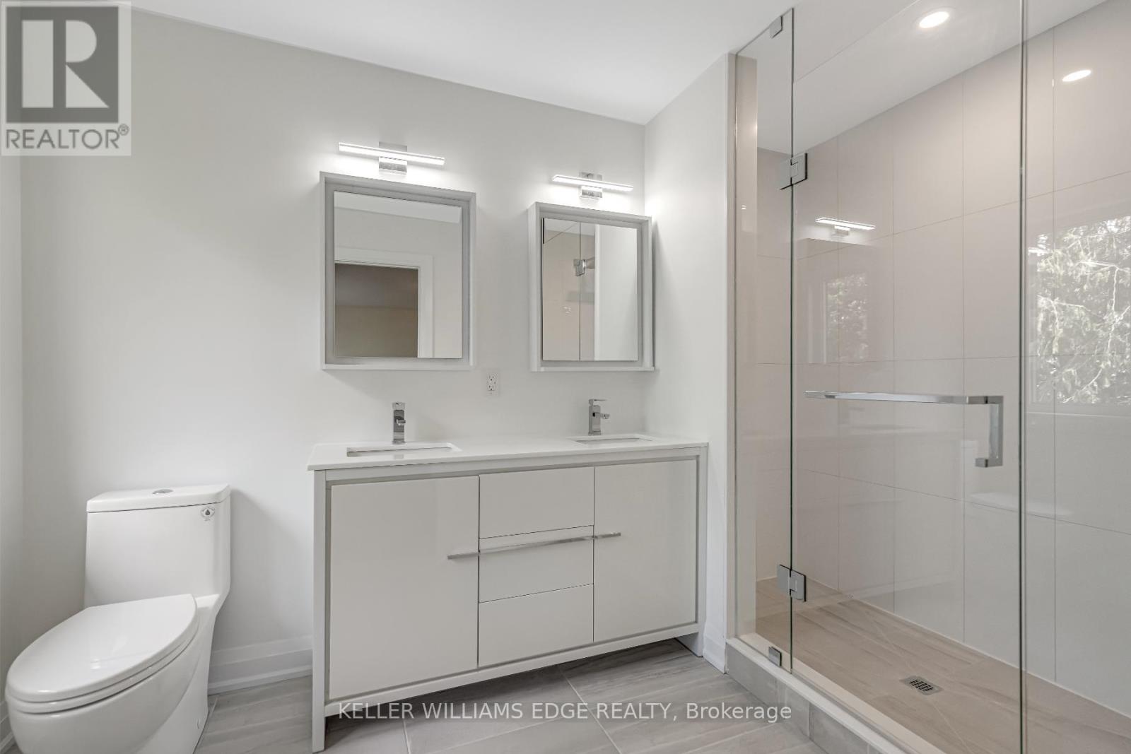 Photo 23 of 4 2154 Walkers Line, Burlington ON
