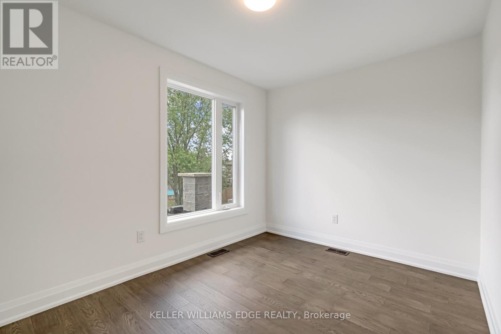 Photo 14 of 8 2154 Walkers Line, Burlington ON