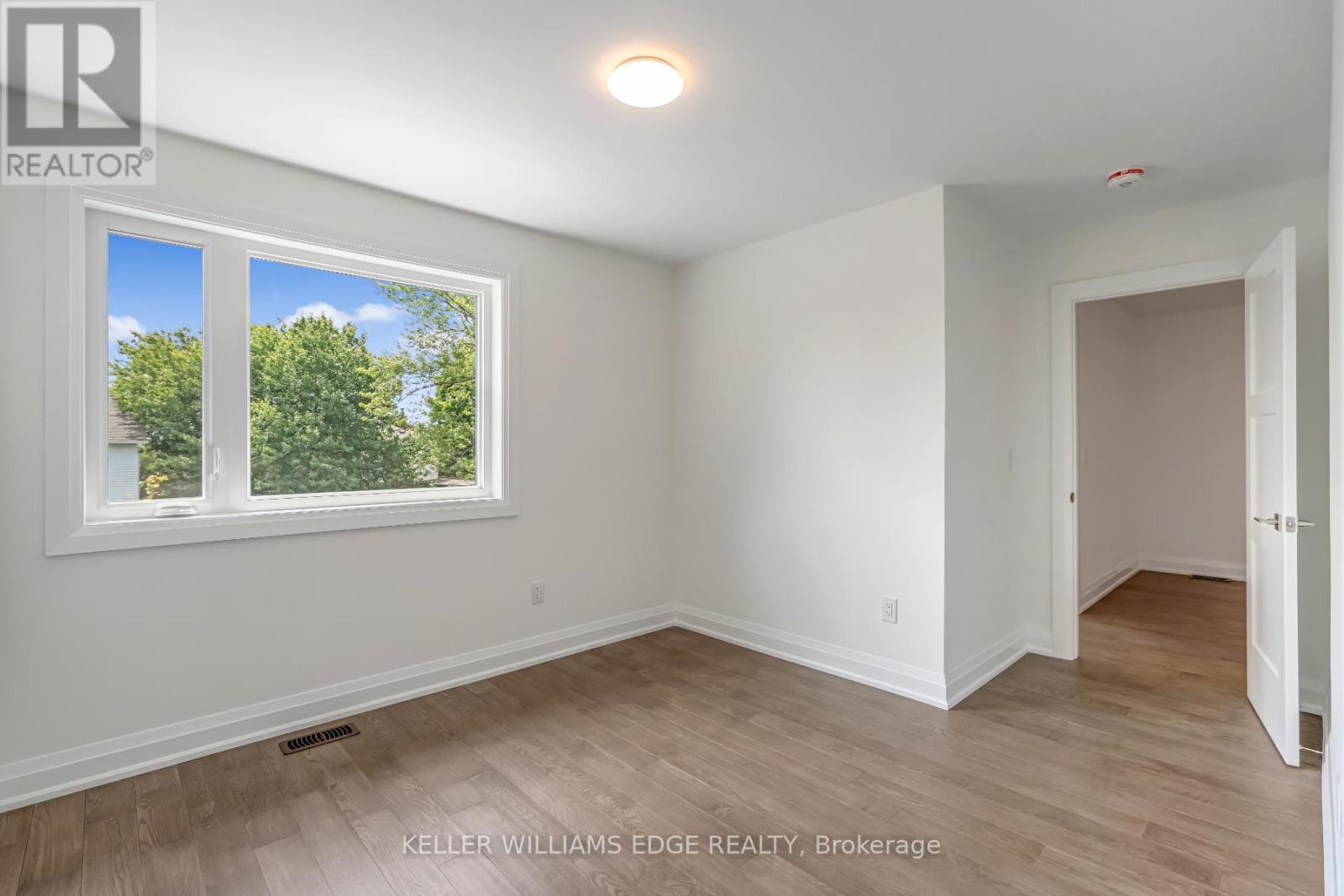Photo 18 of 8 2154 Walkers Line, Burlington ON