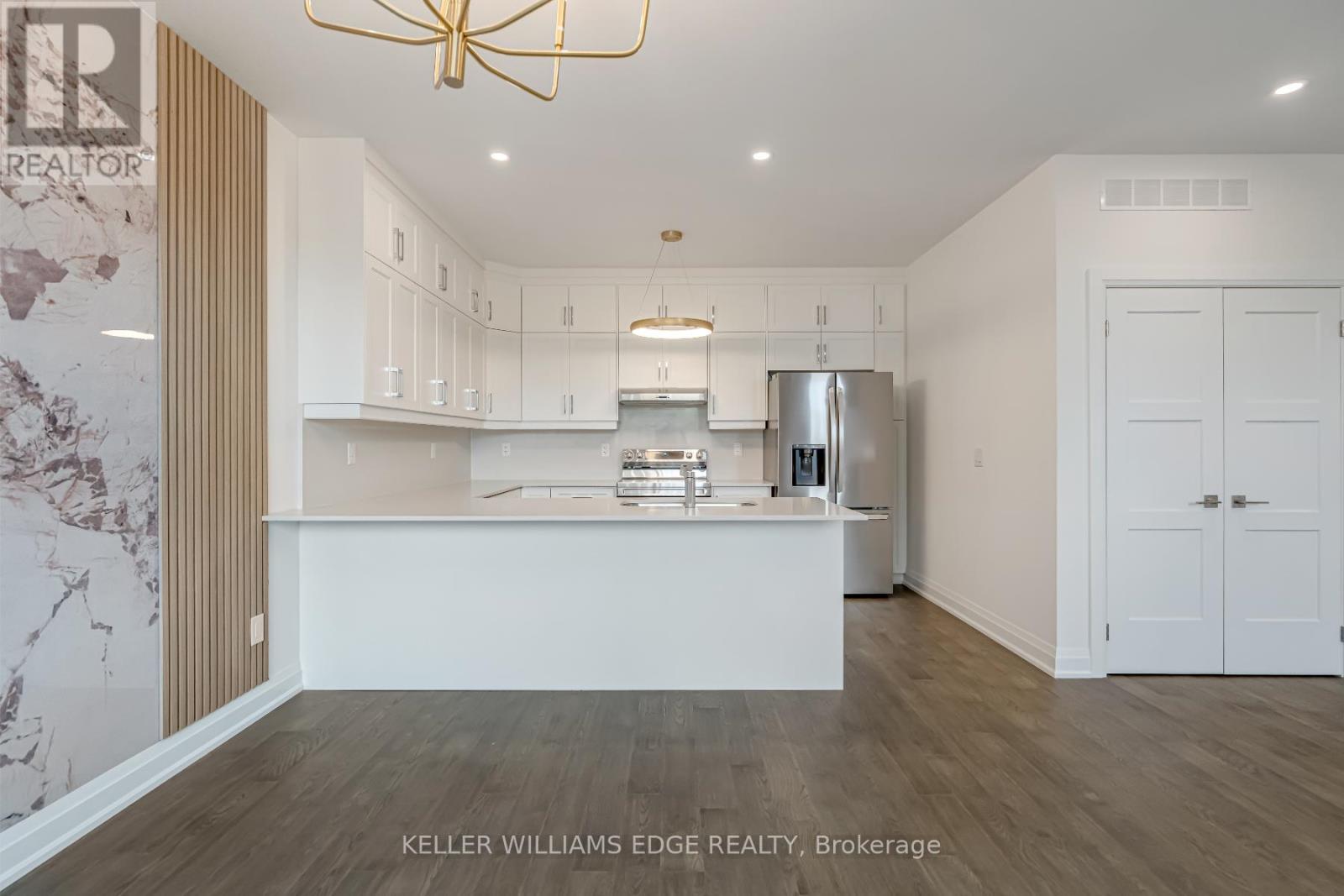Photo 21 of 8 2154 Walkers Line, Burlington ON