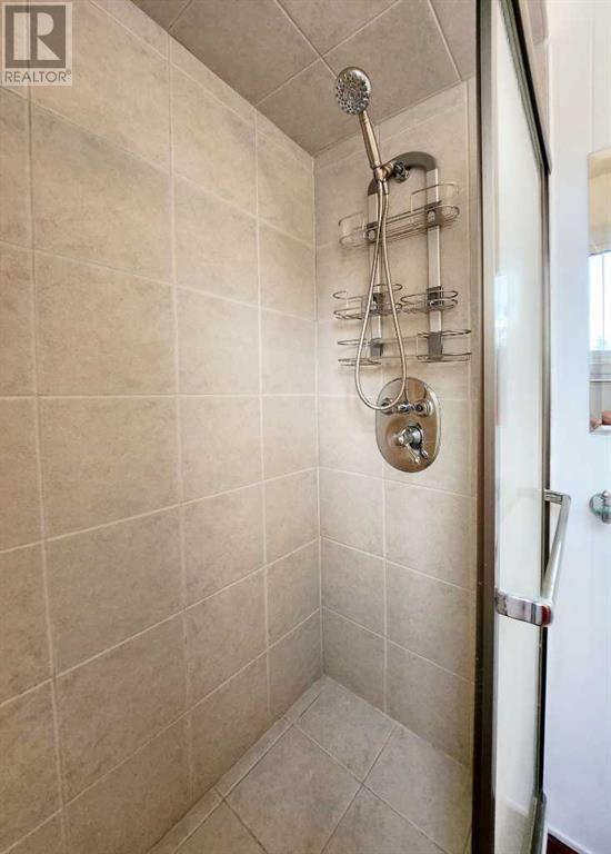 Single Family House for Sale in  Woodmont Way SW Woodbine Calgary 