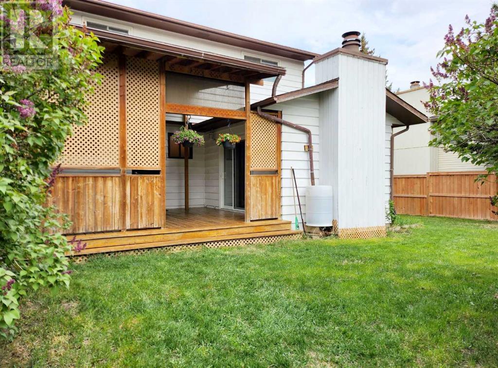 Single Family House for Sale in  Woodmont Way SW Woodbine Calgary 