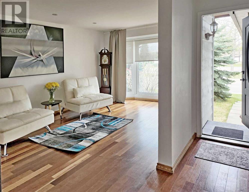 Single Family House for Sale in  Woodmont Way SW Woodbine Calgary 