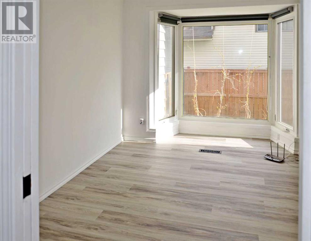 Single Family House for Sale in  Woodmont Way SW Woodbine Calgary 