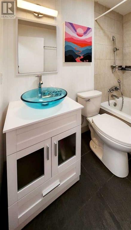 Single Family House for Sale in  Woodmont Way SW Woodbine Calgary 