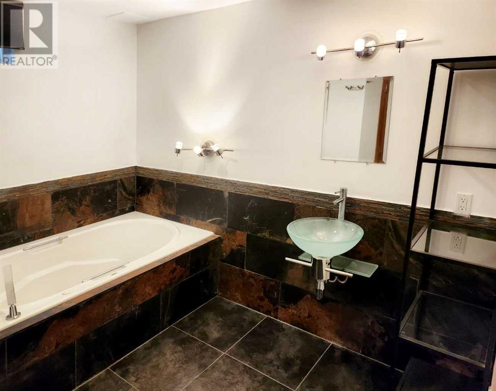Single Family House for Sale in  Woodmont Way SW Woodbine Calgary 