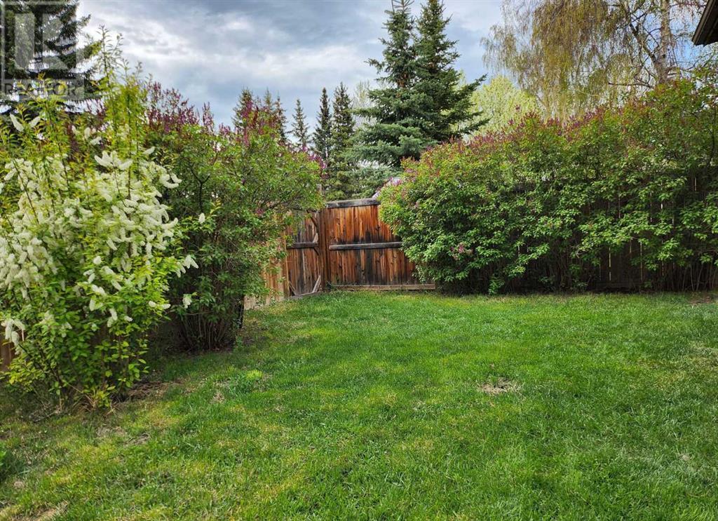 Single Family House for Sale in  Woodmont Way SW Woodbine Calgary 