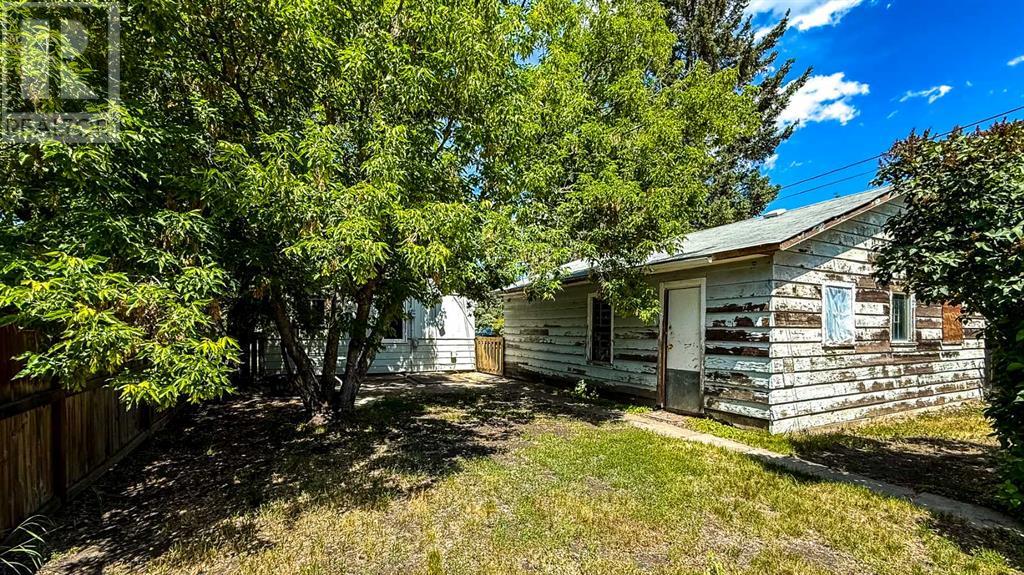 Single Family House Bungalow for Sale in   Avenue NW Bowness Calgary 