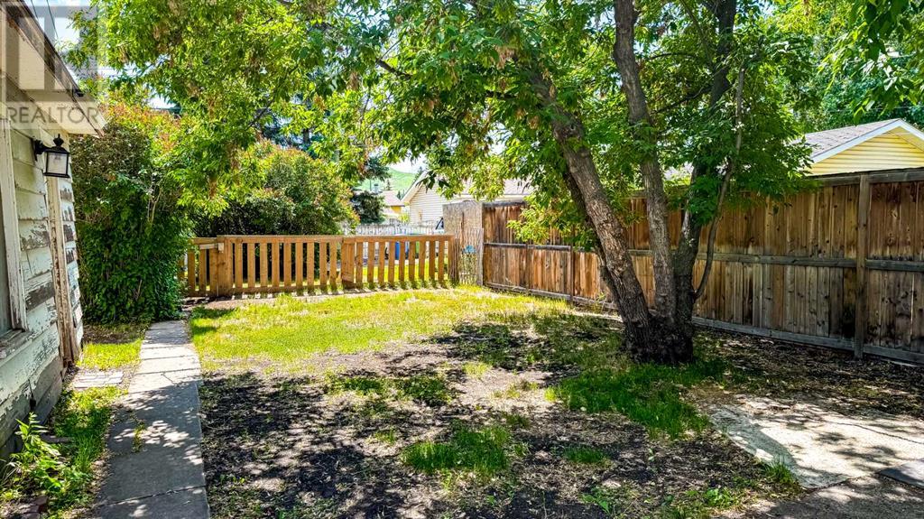 Single Family House Bungalow for Sale in   Avenue NW Bowness Calgary 