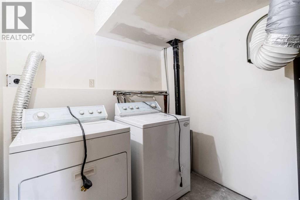 Single Family House Bi-level for Sale in  Erin Grove Place SE Erin Woods Calgary 
