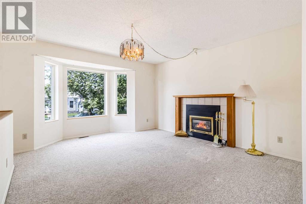 Single Family House Bi-level for Sale in  Erin Grove Place SE Erin Woods Calgary 