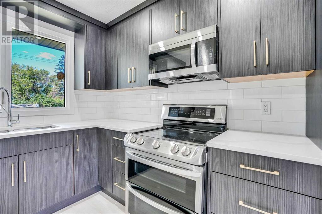 Single Family House Bungalow for Sale in  pensville Road SE Penbrooke Meadows Calgary 