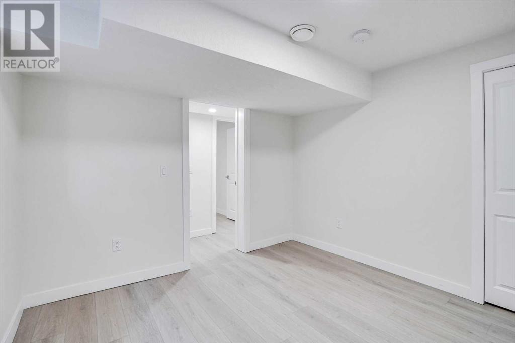 Single Family House Bungalow for Sale in  pensville Road SE Penbrooke Meadows Calgary 