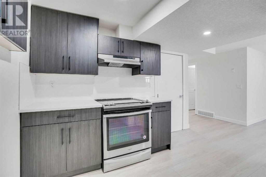 Single Family House Bungalow for Sale in  pensville Road SE Penbrooke Meadows Calgary 