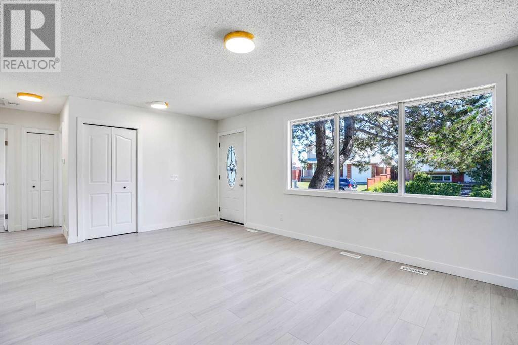 Single Family House Bungalow for Sale in  pensville Road SE Penbrooke Meadows Calgary 