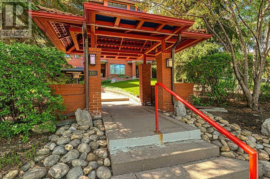 Single Family House for Sale in   Cameron Avenue SW Lower Mount Royal Calgary 