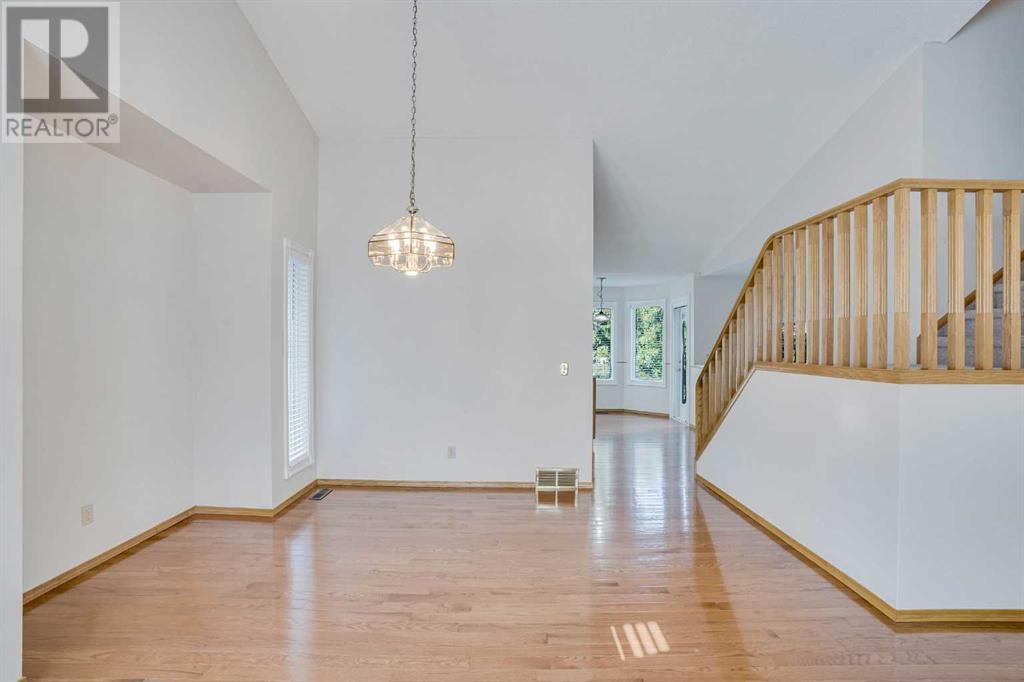 Single Family House for Sale in  Hawkbury Place NW Hawkwood Calgary 