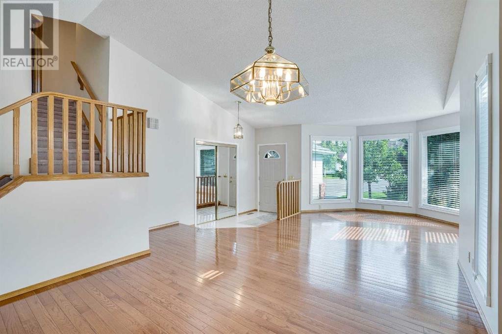 Single Family House for Sale in  Hawkbury Place NW Hawkwood Calgary 