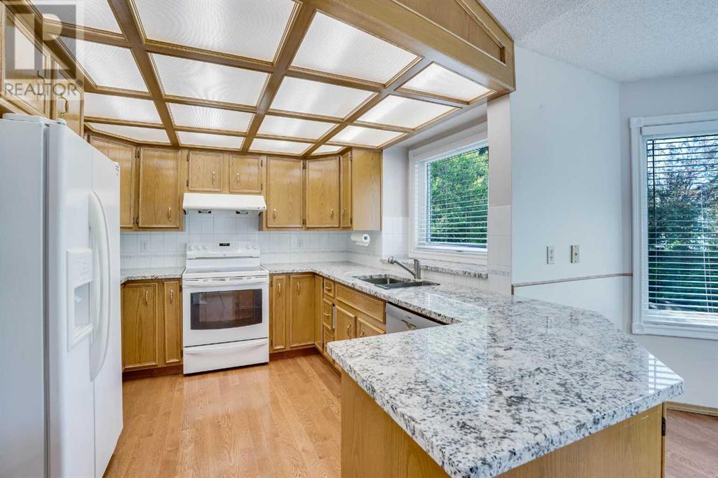 Single Family House for Sale in  Hawkbury Place NW Hawkwood Calgary 