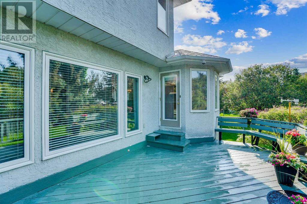 Single Family House for Sale in  Hawkbury Place NW Hawkwood Calgary 