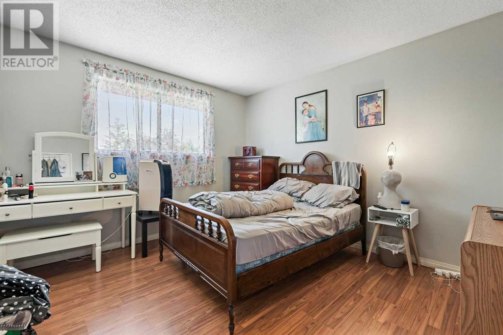 Single Family House Bungalow for Sale in  Aboyne Place NE Abbeydale Calgary 
