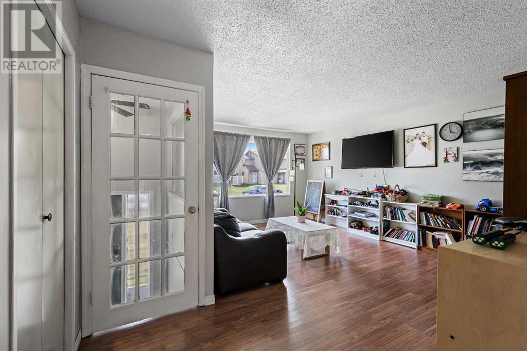 Single Family House Bungalow for Sale in  Aboyne Place NE Abbeydale Calgary 